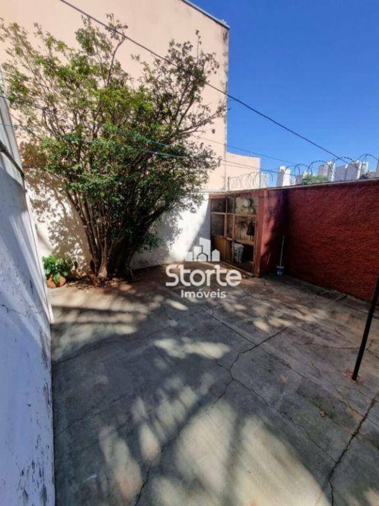Casa para alugar com 6 quartos, 364m² - Foto 4