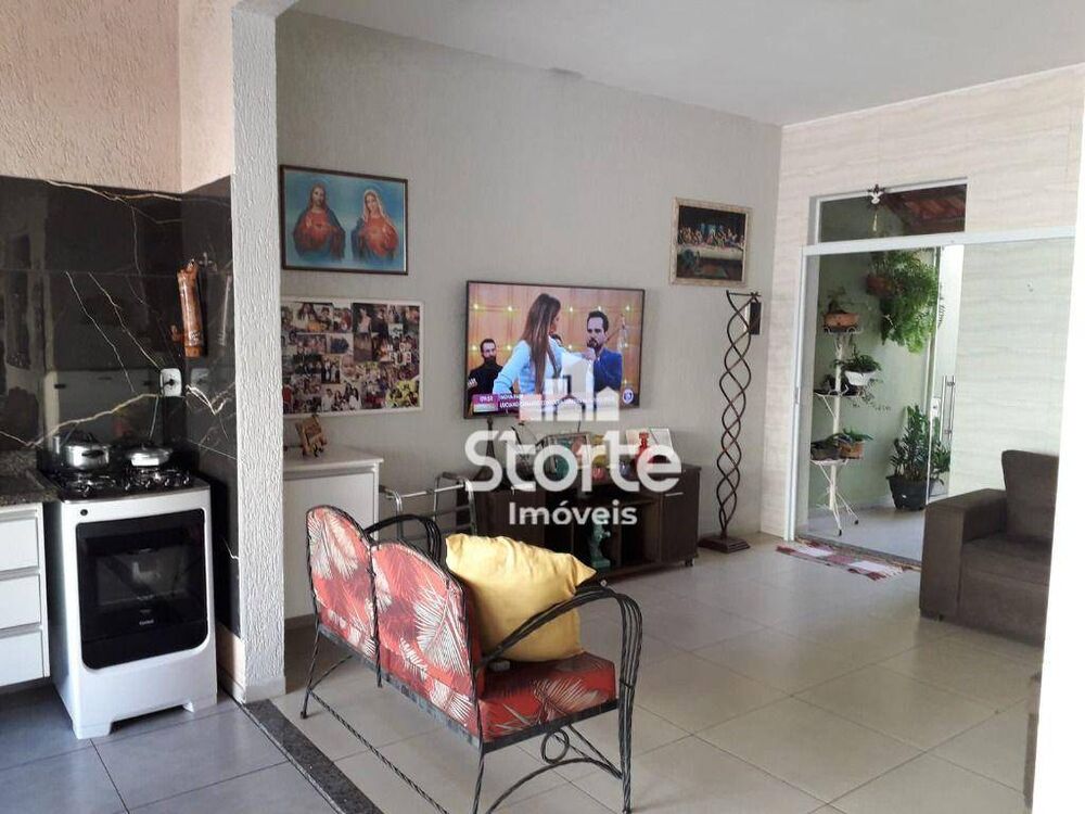 Casa, 3 quartos, 200 m² - Foto 3