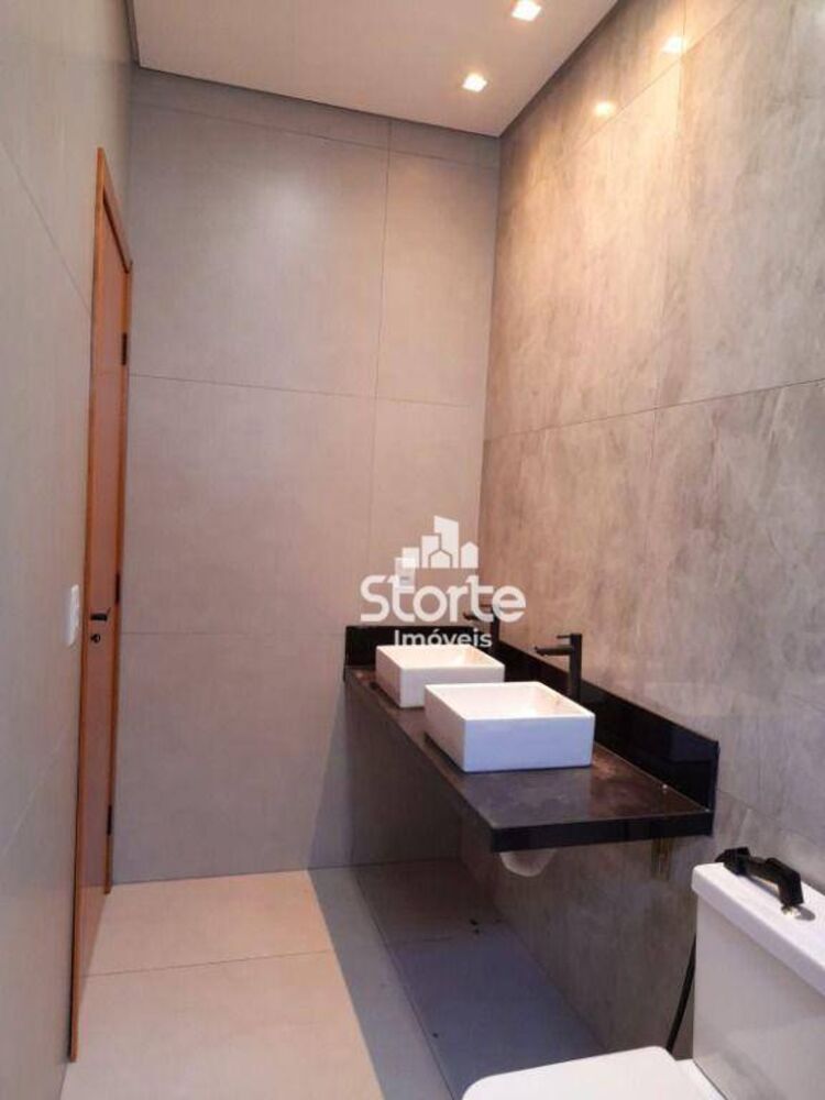 Casa, 3 quartos, 130 m² - Foto 2