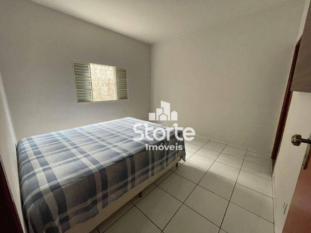 Casa, 3 quartos, 161 m² - Foto 2