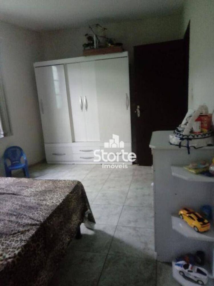 Casa, 4 quartos, 220 m² - Foto 4