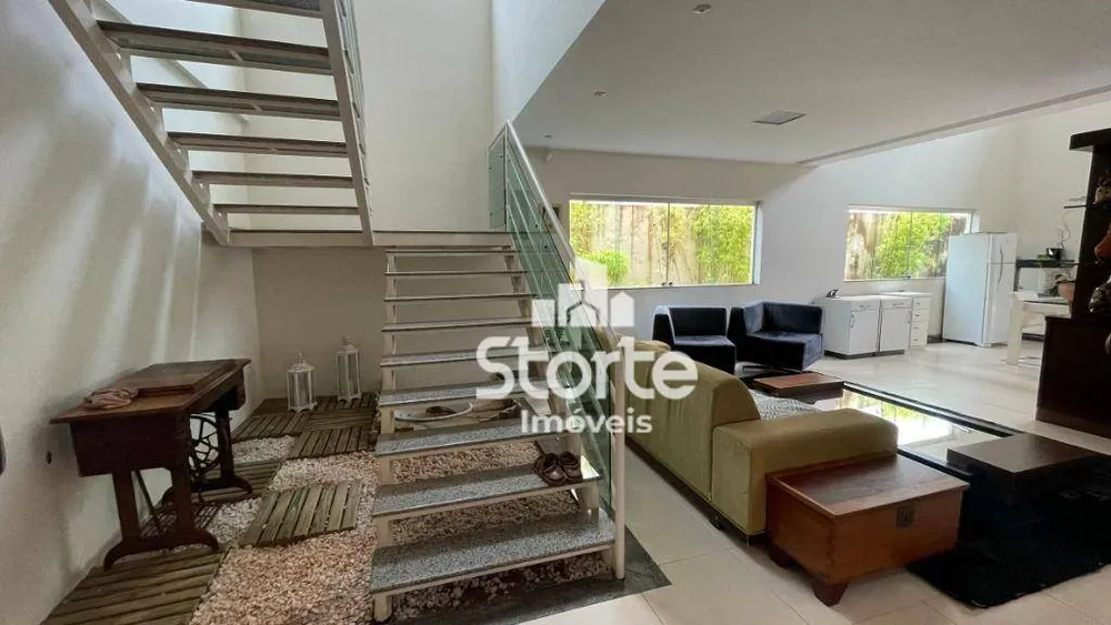Casa, 3 quartos, 280 m² - Foto 4