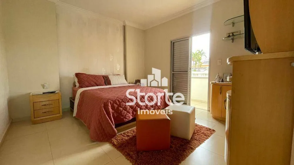Casa, 3 quartos, 280 m² - Foto 3
