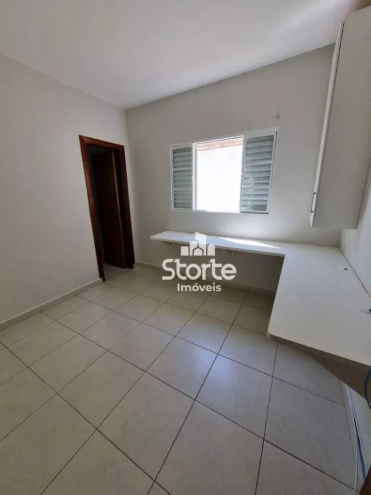 Casa à venda com 4 quartos, 170m² - Foto 5