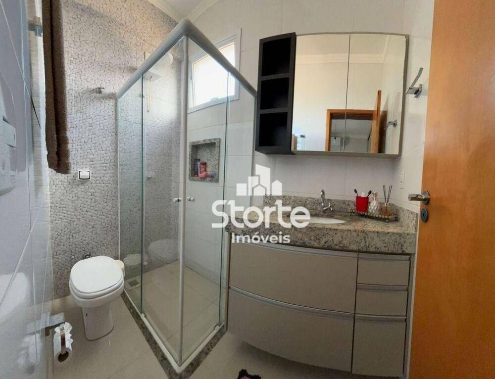 Apartamento à venda com 2 quartos, 67m² - Foto 8