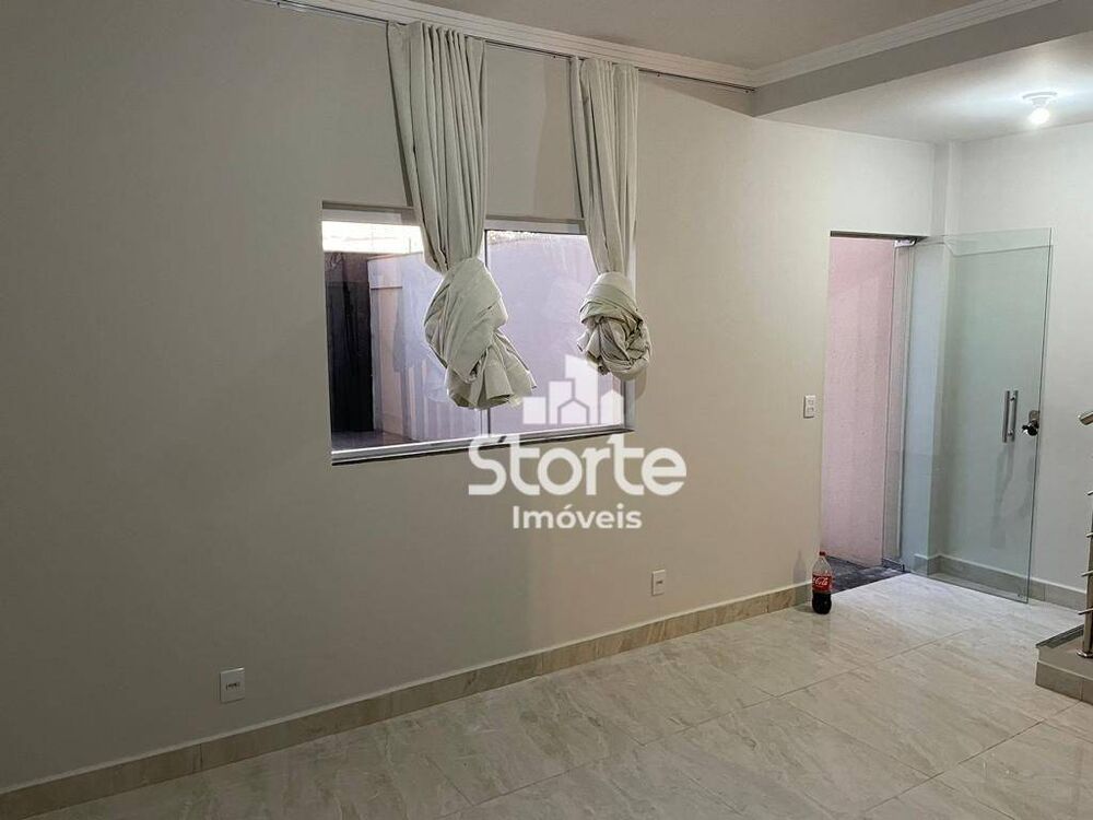 Casa, 3 quartos, 146 m² - Foto 1