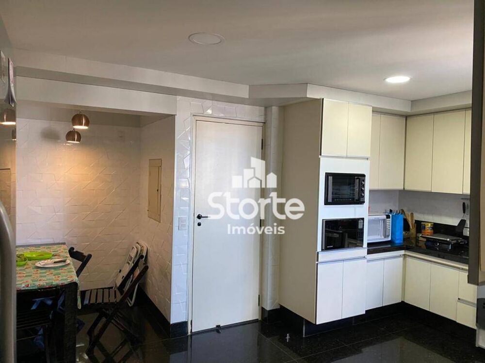Apartamento à venda com 4 quartos, 270m² - Foto 4