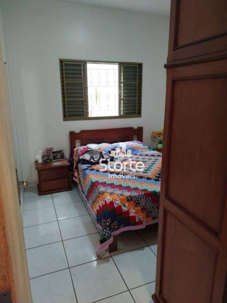 Casa, 3 quartos, 215 m² - Foto 3