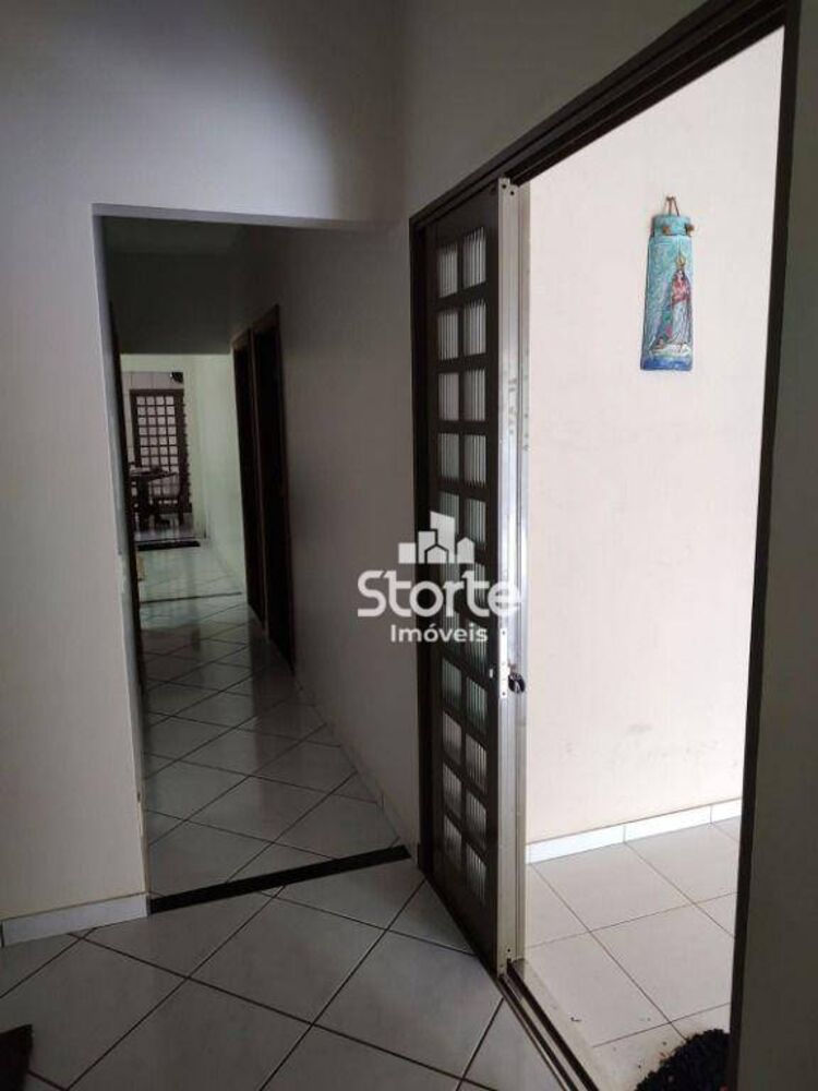 Casa, 3 quartos, 215 m² - Foto 4
