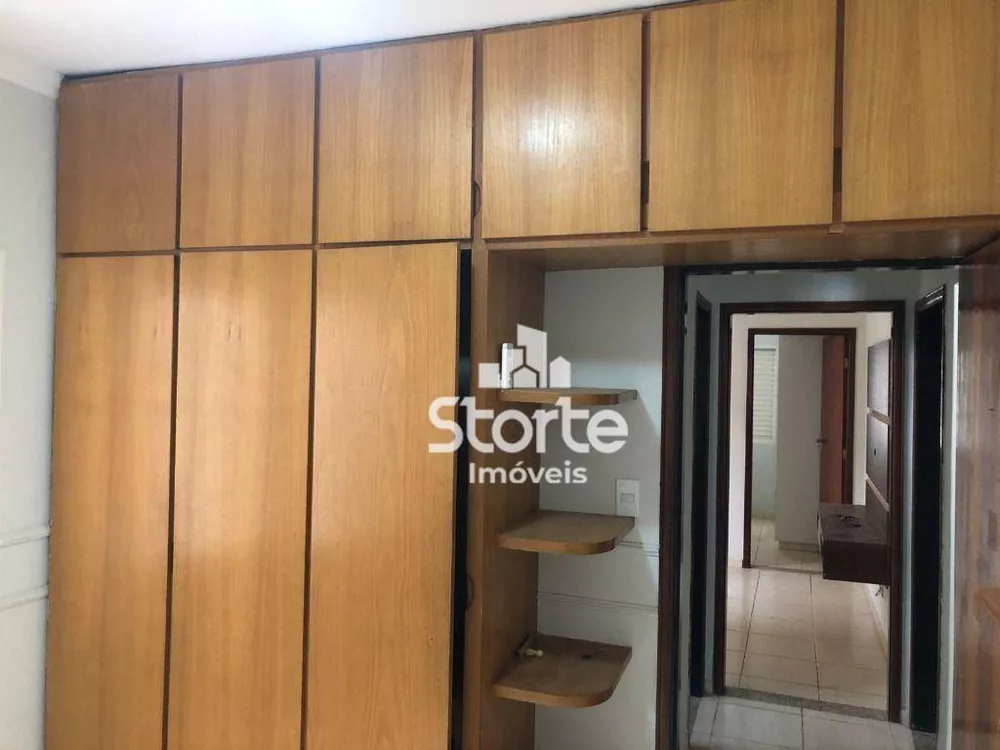 Casa, 3 quartos, 210 m² - Foto 2