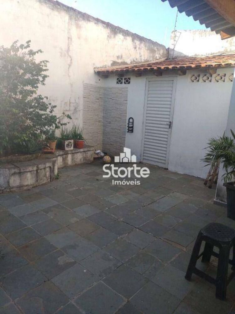 Casa, 2 quartos, 176 m² - Foto 2