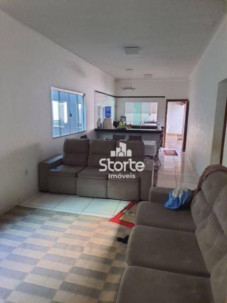 Casa, 3 quartos, 180 m² - Foto 1