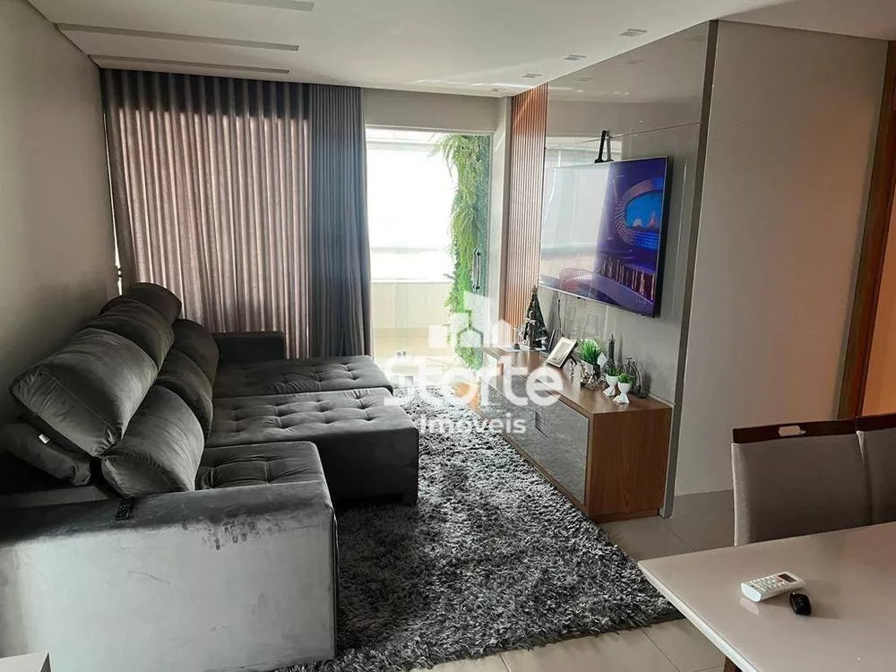 Apartamento à venda com 3 quartos, 116m² - Foto 1