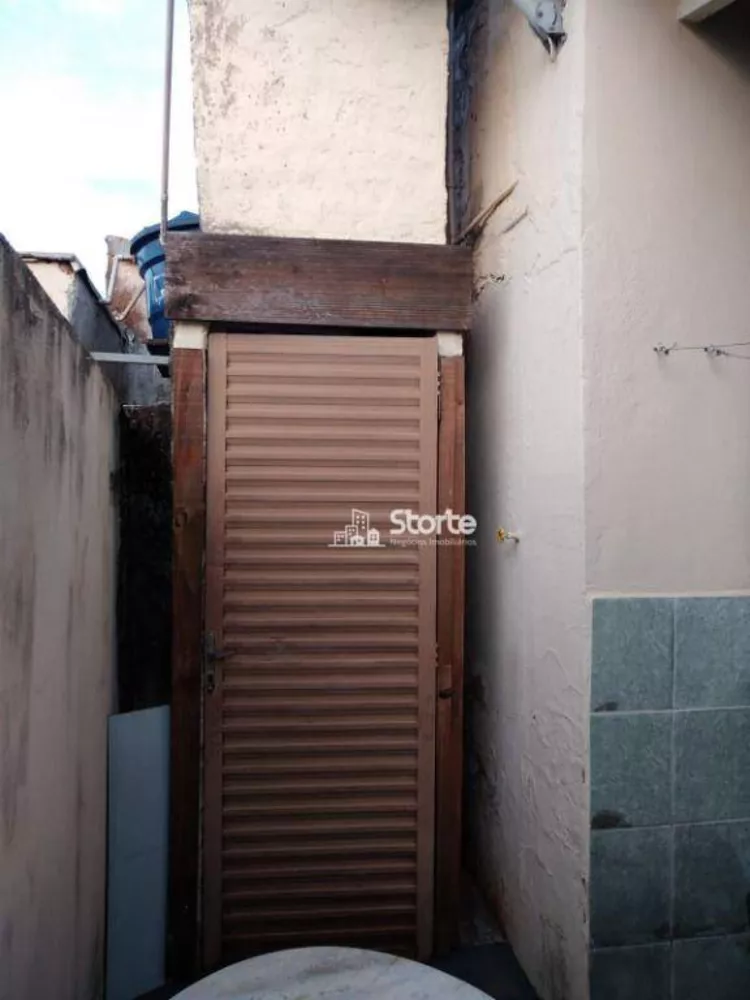 Casa, 3 quartos, 252 m² - Foto 11