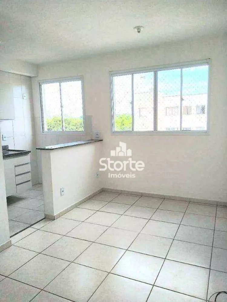 Apartamento à venda com 2 quartos, 46m² - Foto 2