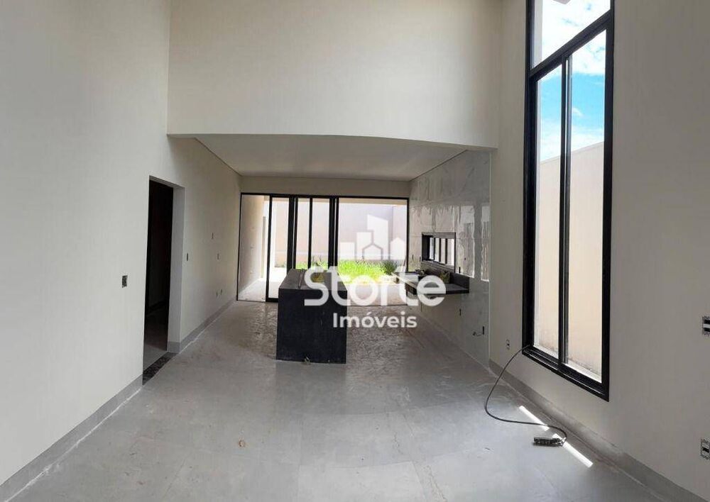 Casa, 3 quartos, 180 m² - Foto 1
