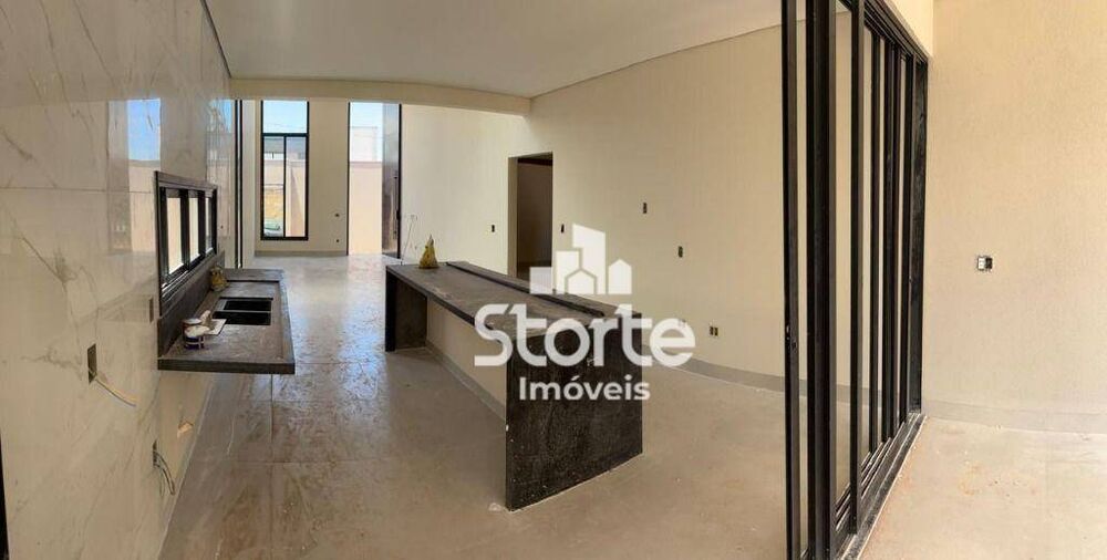 Casa, 3 quartos, 180 m² - Foto 2