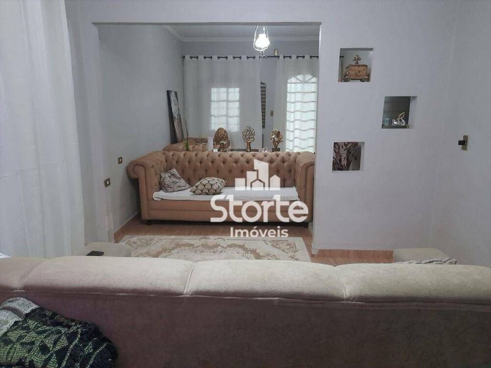 Casa, 3 quartos, 250 m² - Foto 1
