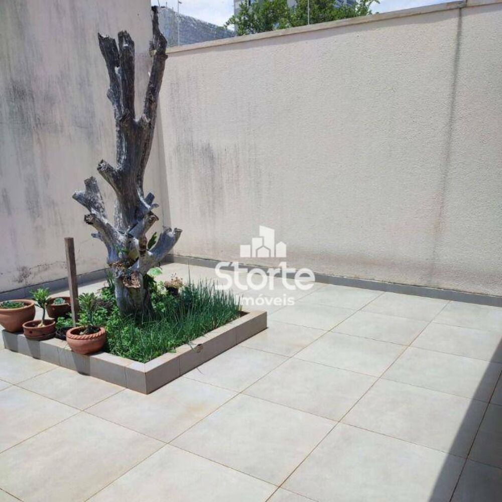 Casa à venda com 3 quartos, 180m² - Foto 7