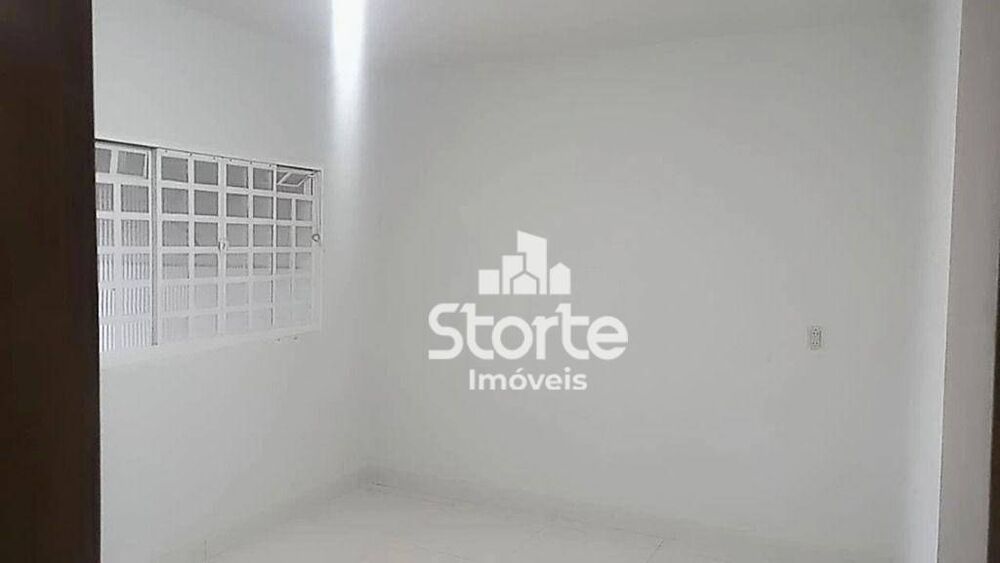 Casa, 3 quartos, 226 m² - Foto 3