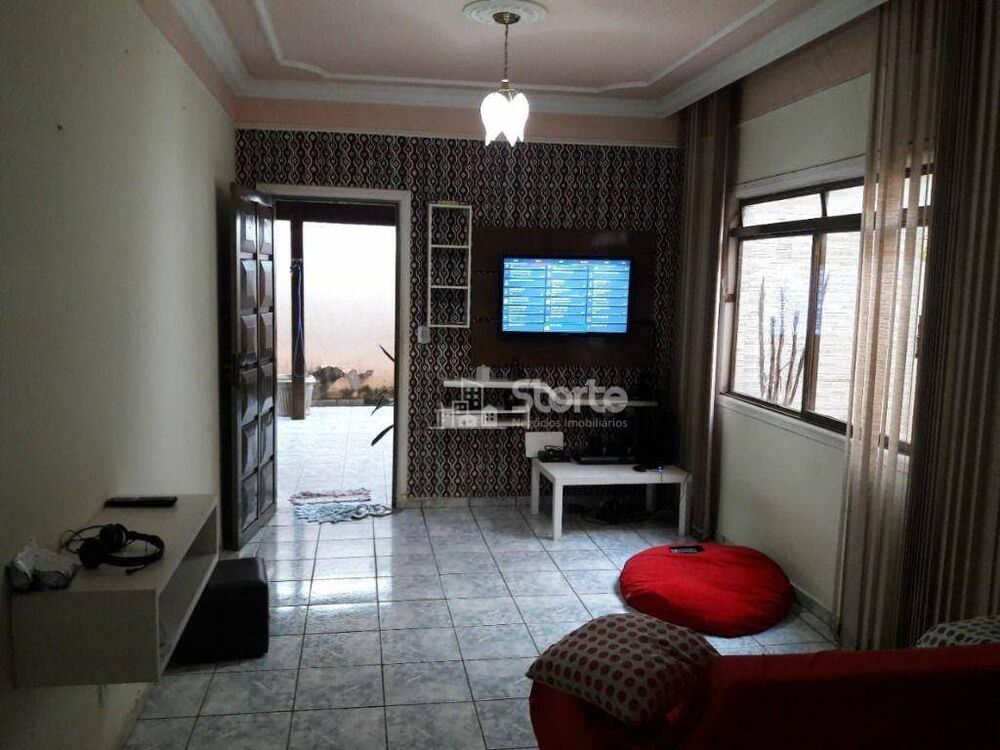 Casa, 3 quartos, 135 m² - Foto 2