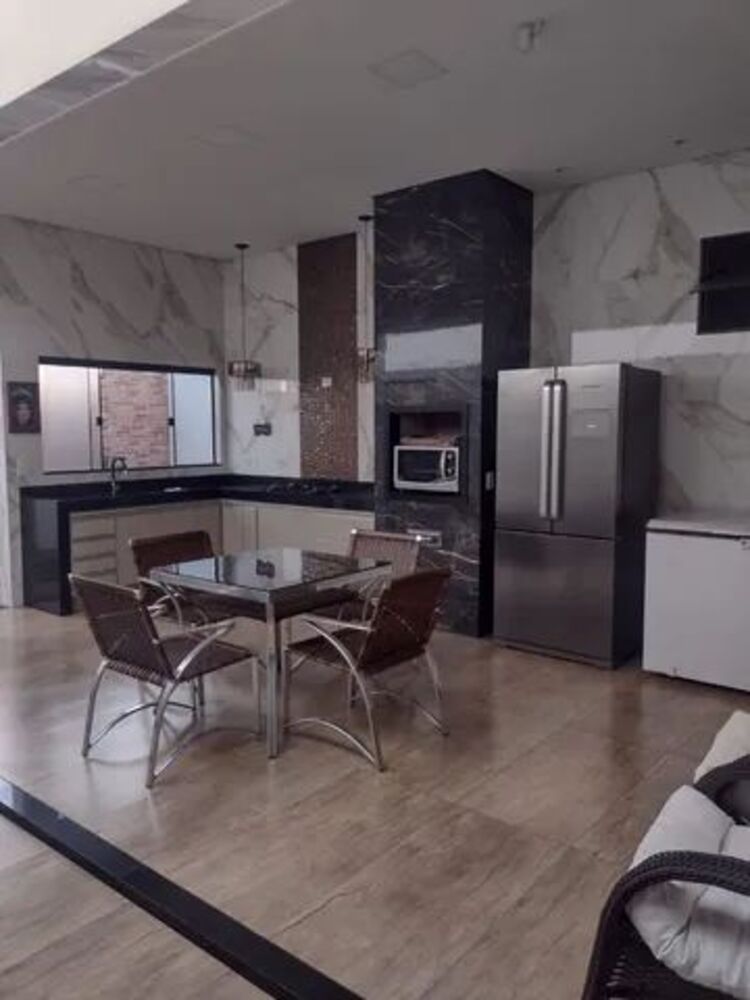 Casa, 3 quartos, 223 m² - Foto 4