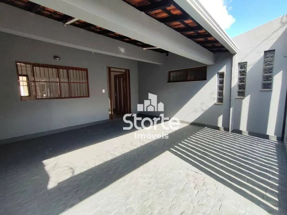 Casa, 3 quartos, 190 m² - Foto 2