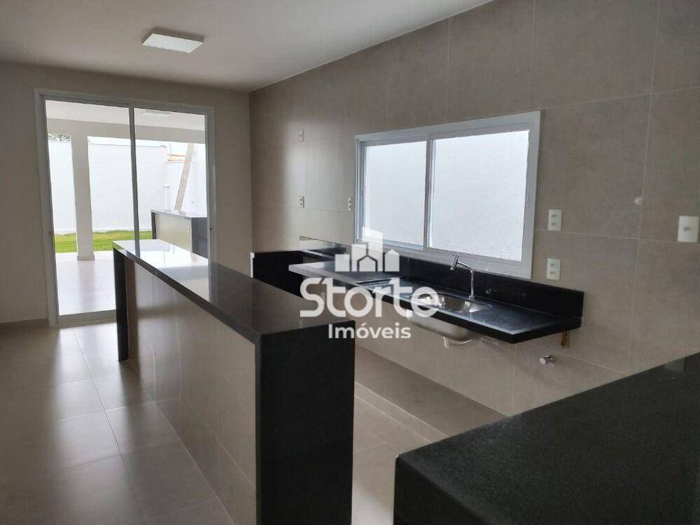 Casa, 4 quartos, 210 m² - Foto 3