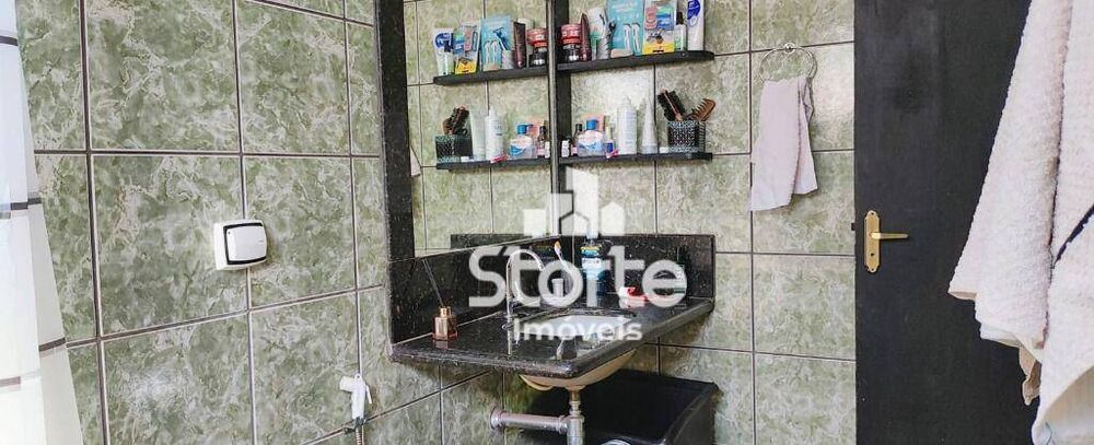 Chácara à venda com 4 quartos, 185m² - Foto 8