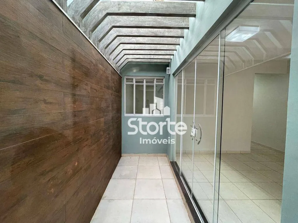 Casa, 3 quartos, 200 m² - Foto 2