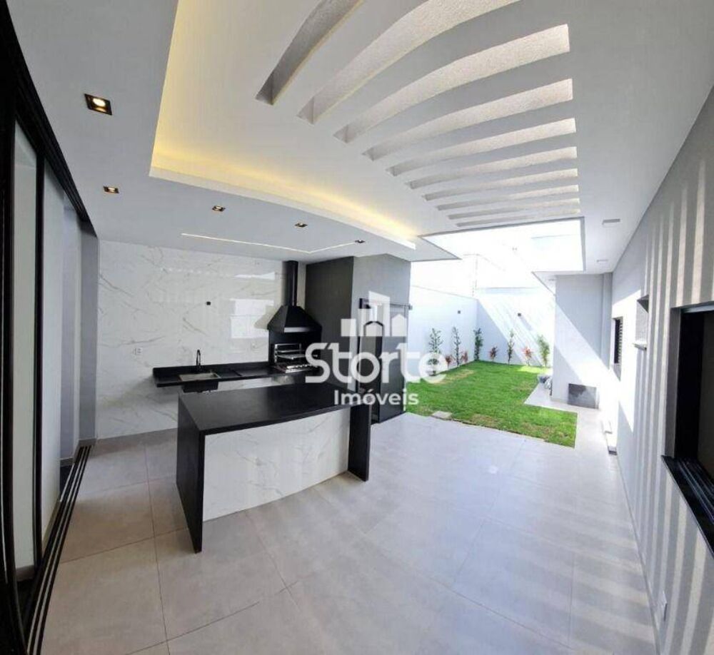 Casa, 3 quartos, 159 m² - Foto 1