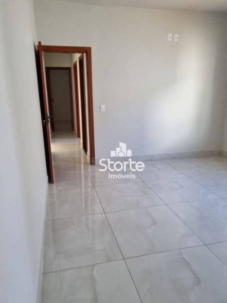 Casa, 3 quartos, 180 m² - Foto 1