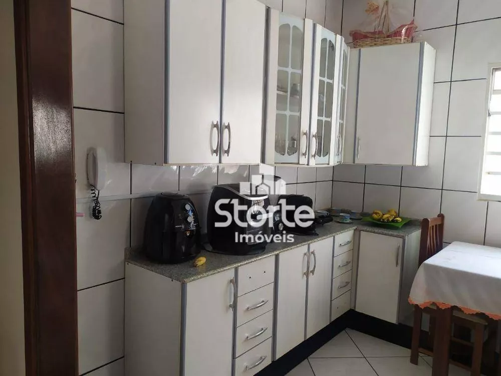 Casa, 7 quartos, 310 m² - Foto 4