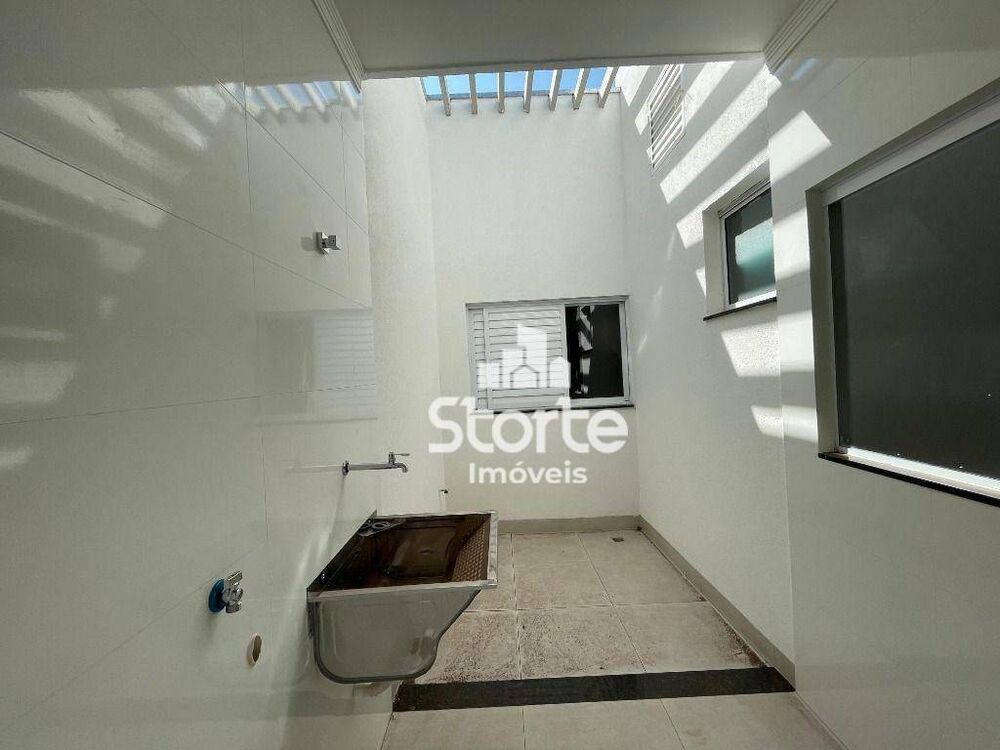 Casa, 3 quartos, 90 m² - Foto 2
