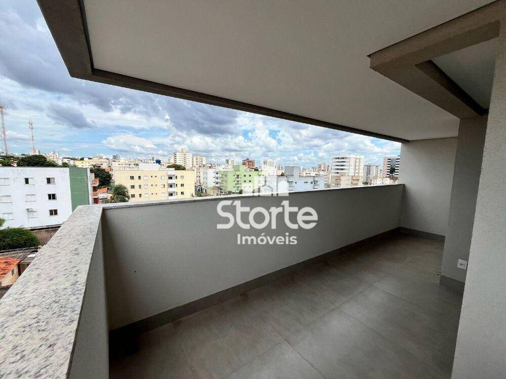 Apartamento à venda com 3 quartos, 83m² - Foto 2