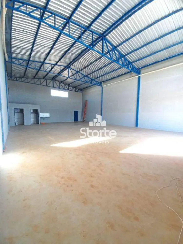 Depósito-Galpão, 210 m² - Foto 1