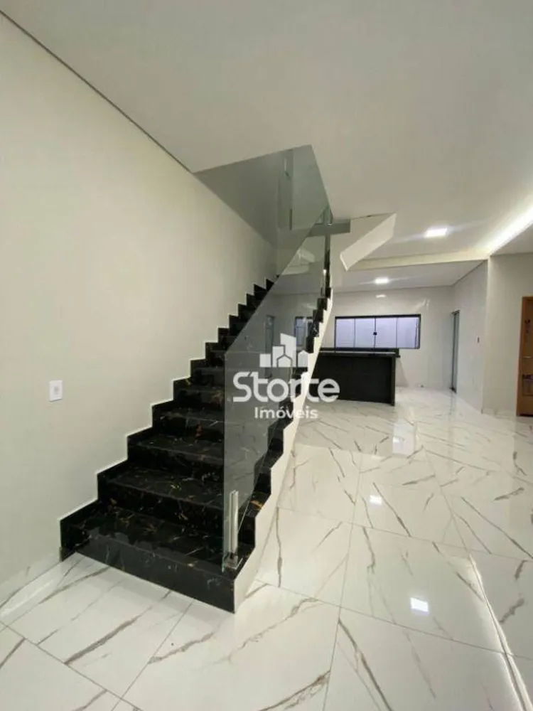 Casa, 3 quartos, 121 m² - Foto 1