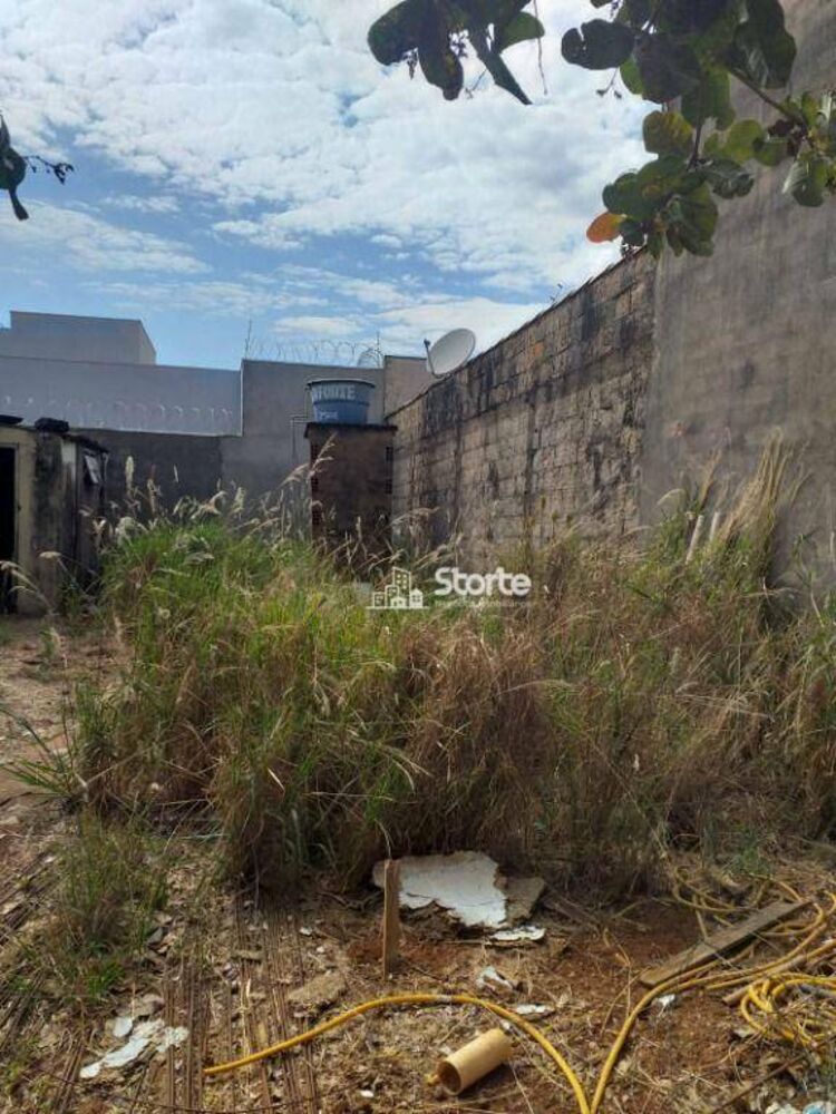 Terreno, 300 m² - Foto 1