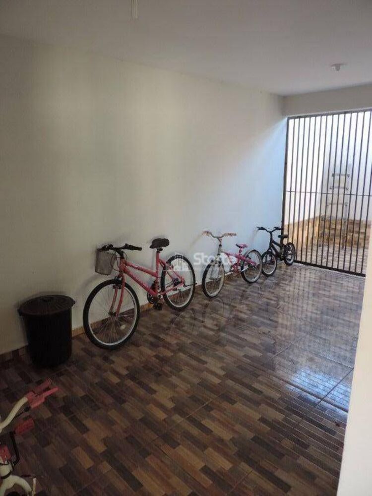 Casa, 6 quartos, 309 m² - Foto 2