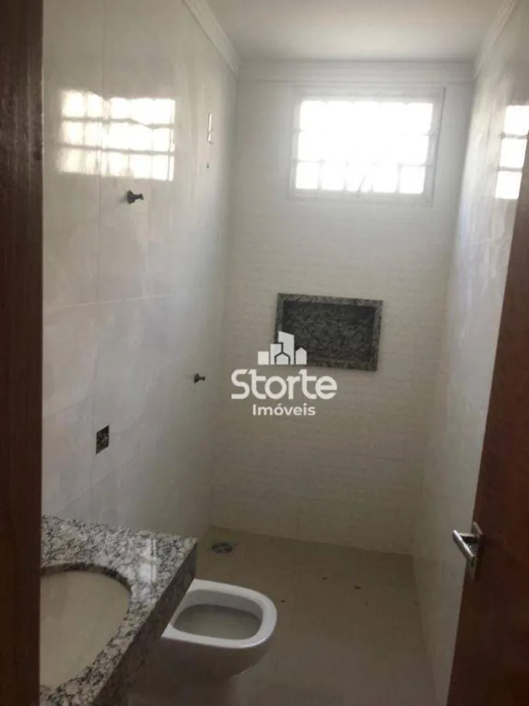 Casa, 2 quartos, 200 m² - Foto 2