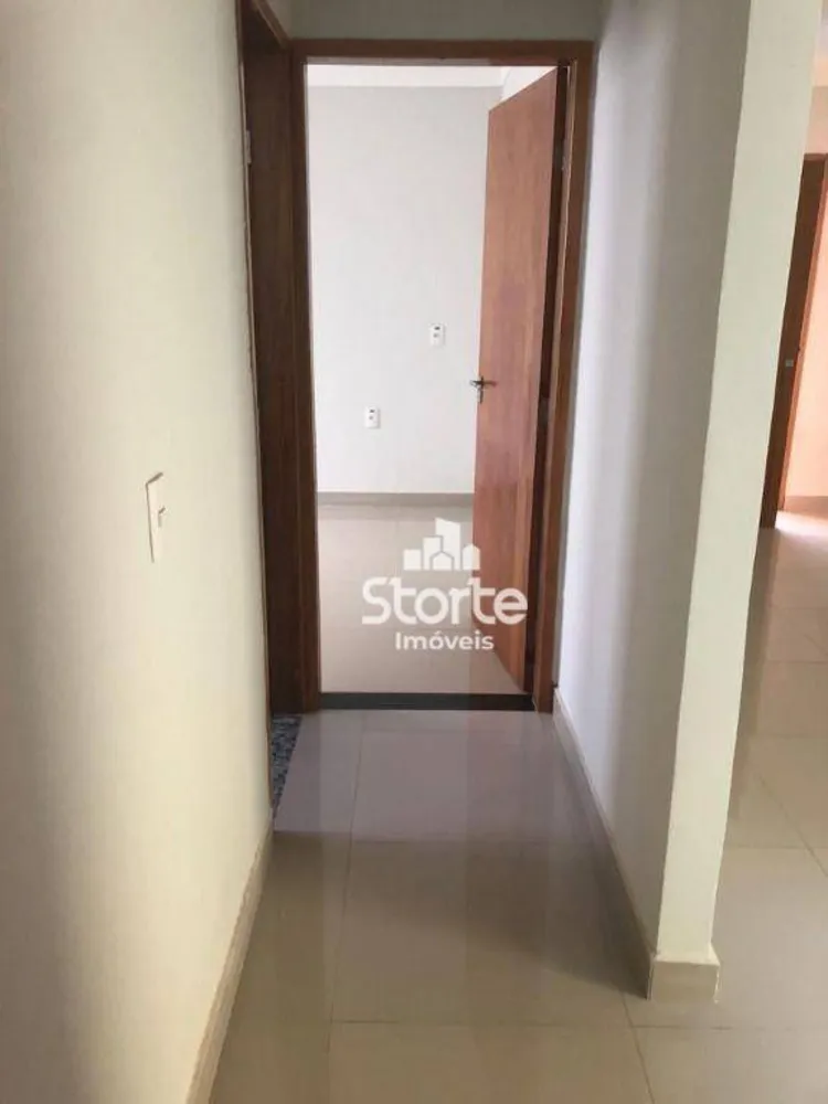 Casa, 2 quartos, 200 m² - Foto 1