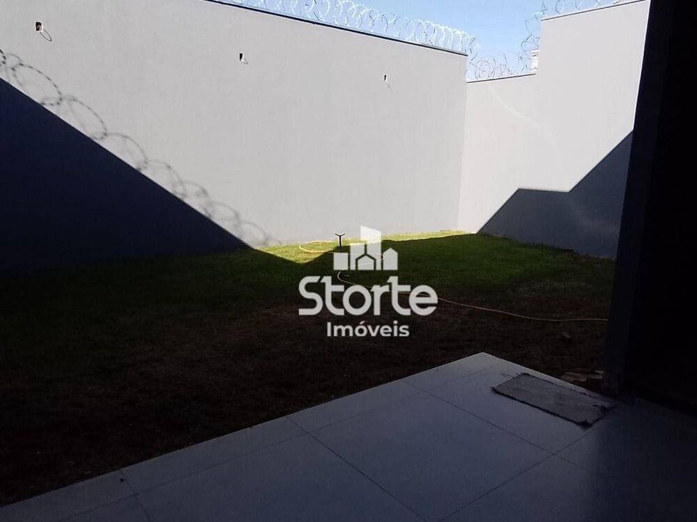 Casa à venda com 3 quartos, 180m² - Foto 7