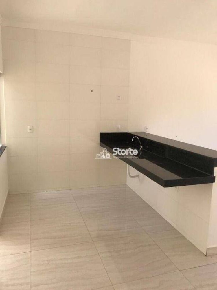 Casa, 2 quartos, 70 m² - Foto 1