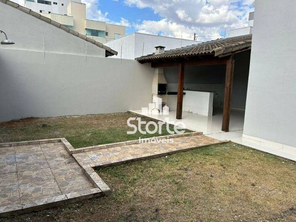 Casa, 3 quartos, 153 m² - Foto 1