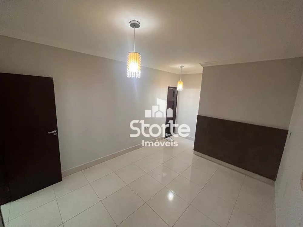 Casa, 3 quartos, 200 m² - Foto 12