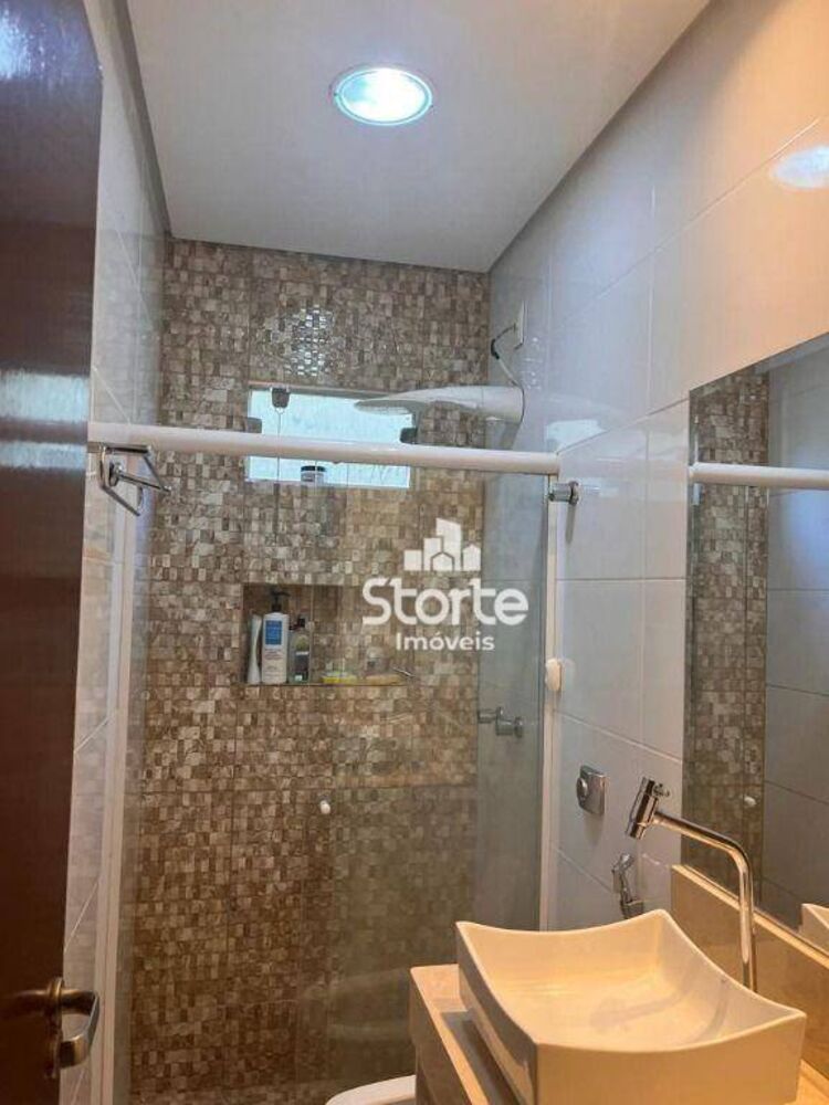 Casa, 3 quartos, 200 m² - Foto 15