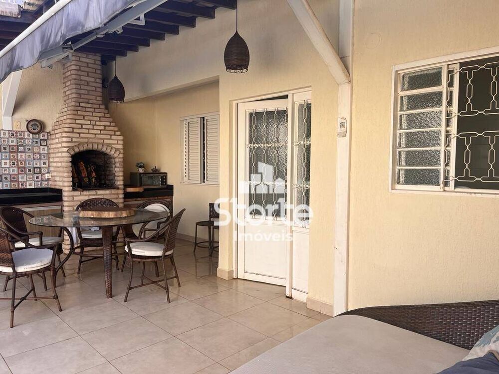 Casa, 3 quartos, 200 m² - Foto 3