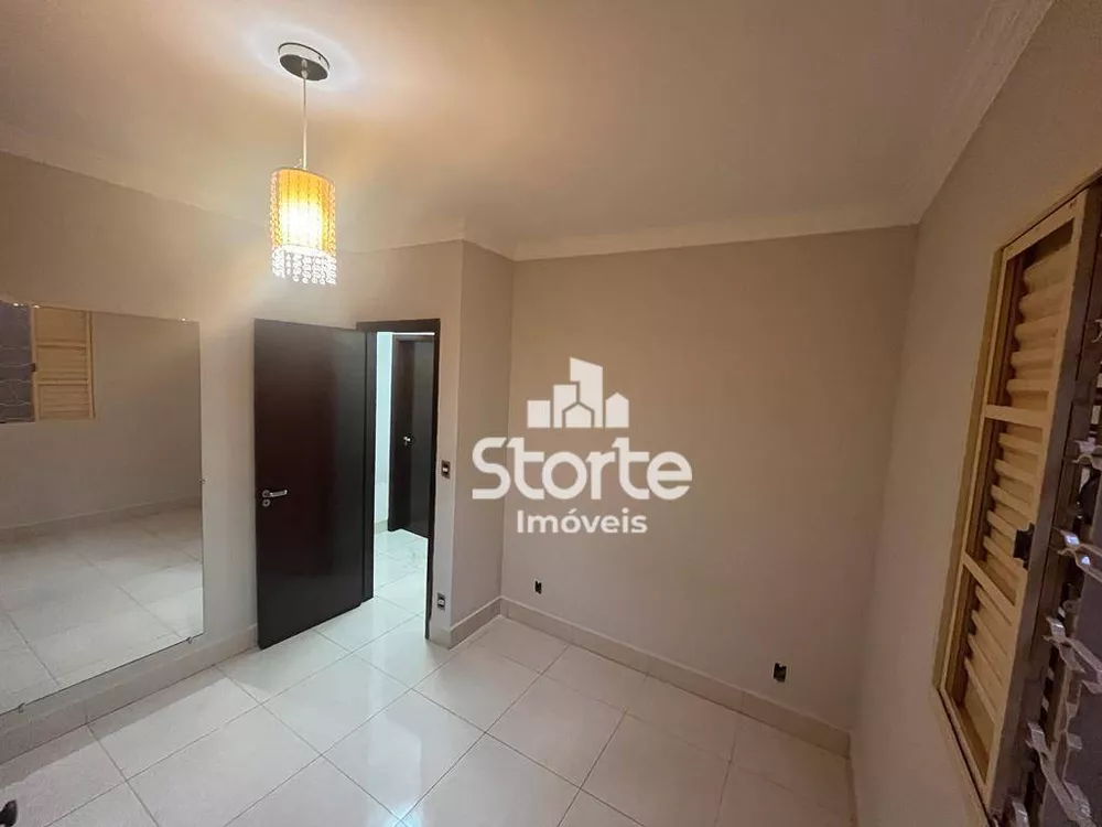 Casa, 3 quartos, 200 m² - Foto 11