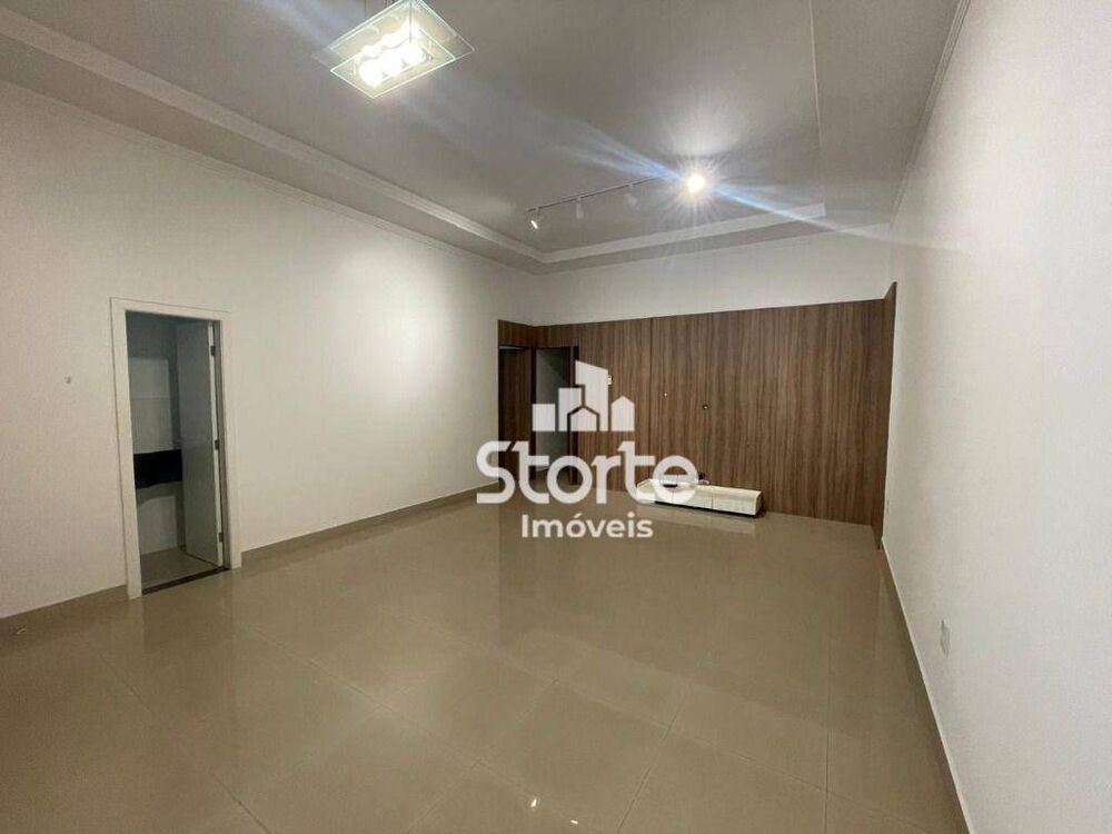 Casa, 3 quartos, 175 m² - Foto 2