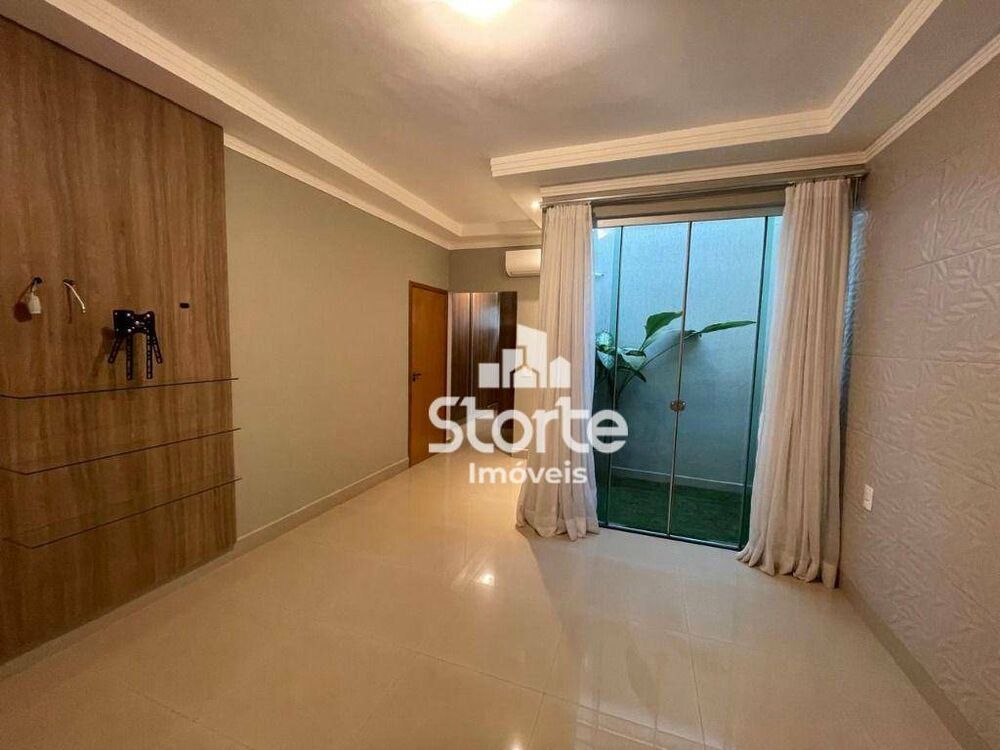 Casa, 3 quartos, 175 m² - Foto 1